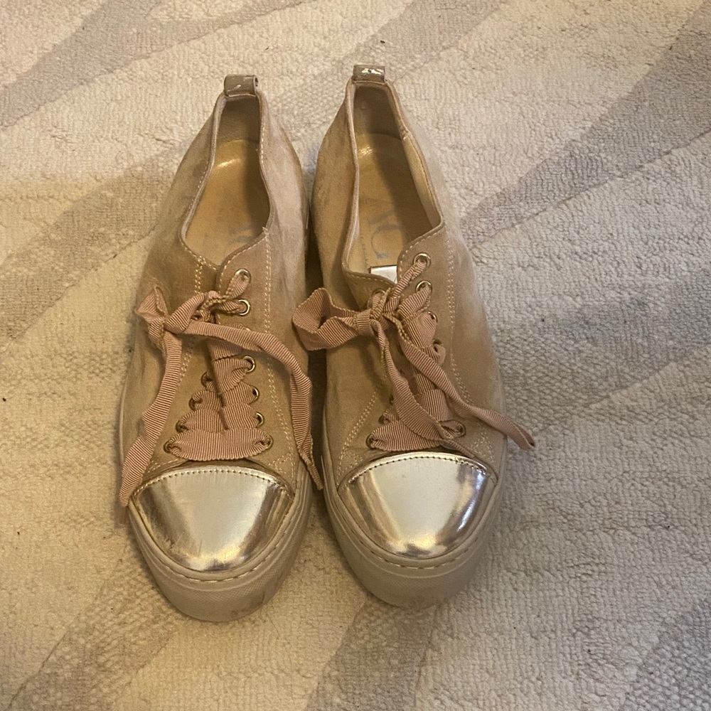 Attilio Giusti Leombruni Tan and Silver Sneakers